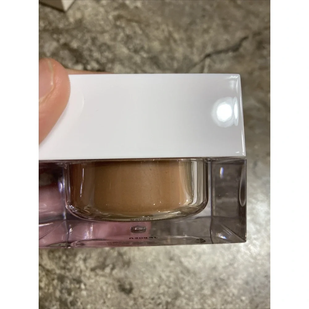 Jaclyn‎ x Robin Powder Move Loose Setting 9.8 g Sheer Tan loose Setting powder